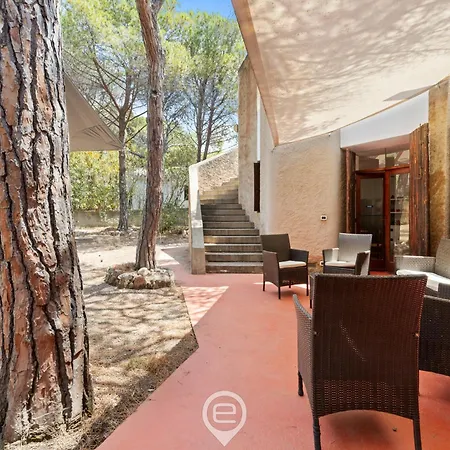 Rubino Villa Santa Margherita di Pula